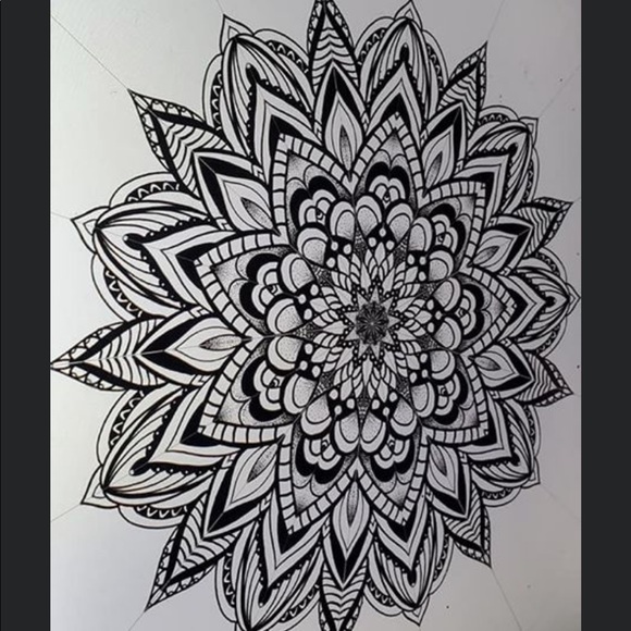 Meet your Posher, Courtney - Picture 1 of 1